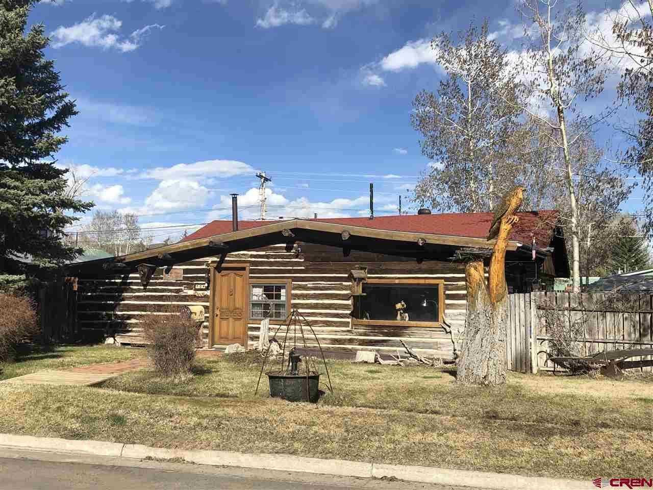 704 14TH Street - Photo 1