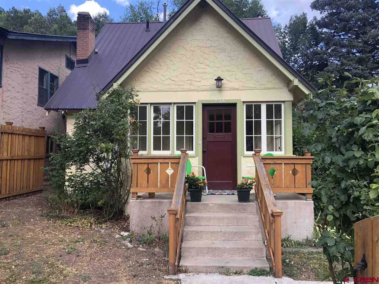736 8th Avenue - Photo 1