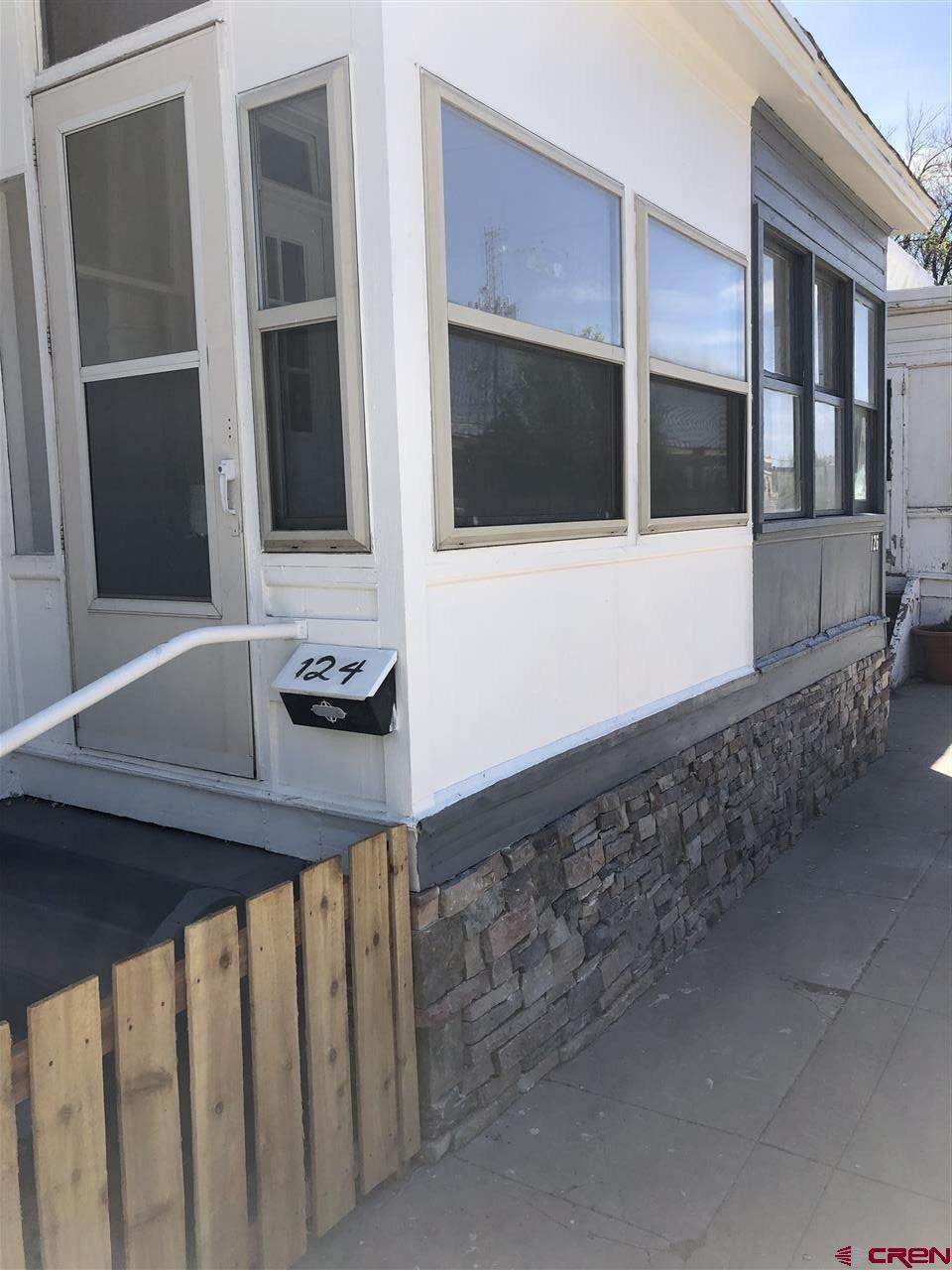 122 124 W 6th - Photo 1
