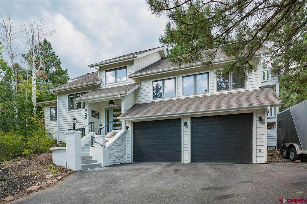 220 Valley View Circle - Photo 1