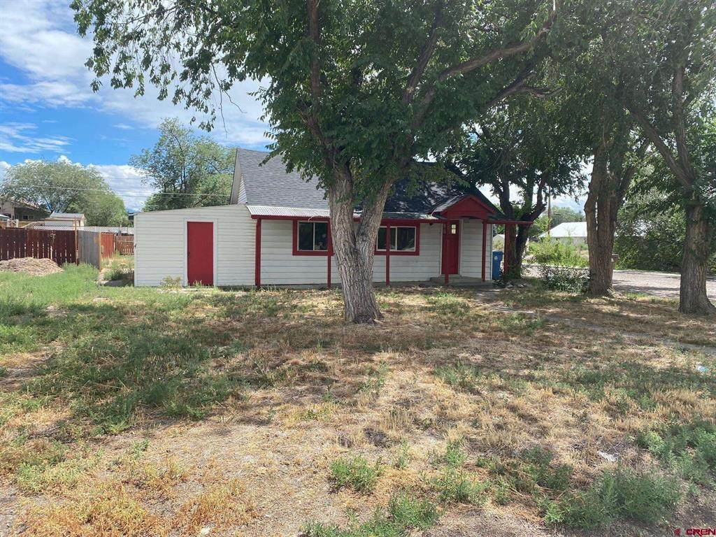 700 7th Street - Photo 1