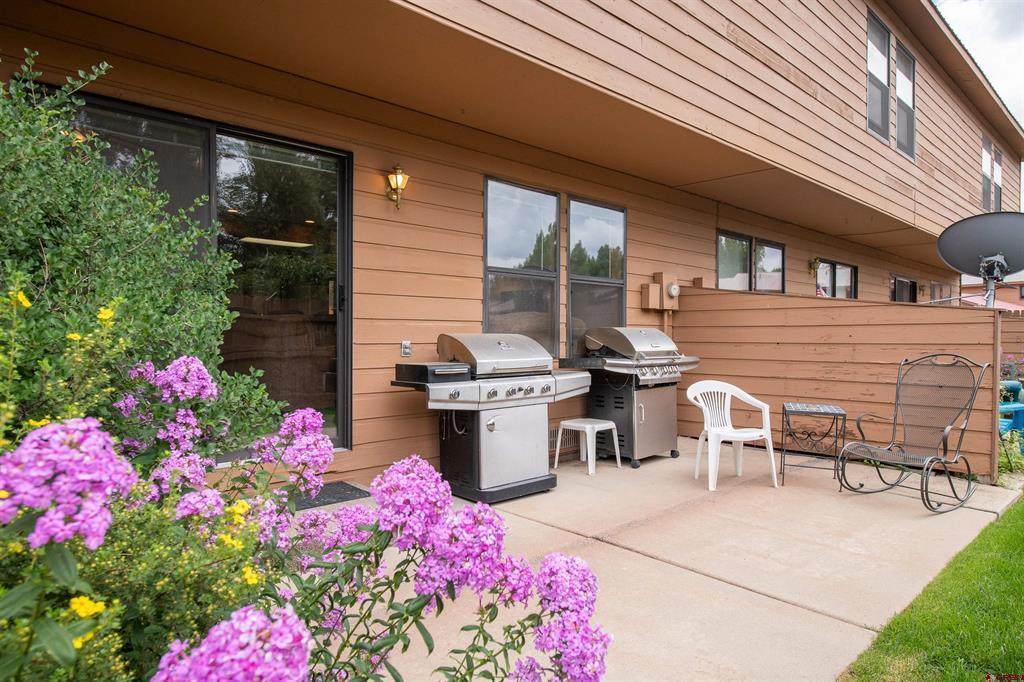 103 Shavano Drive - Photo 1