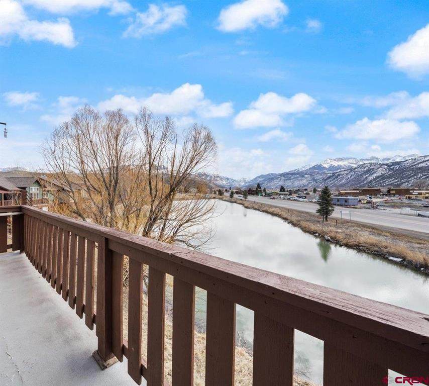 550 Redcliff Circle - Photo 1