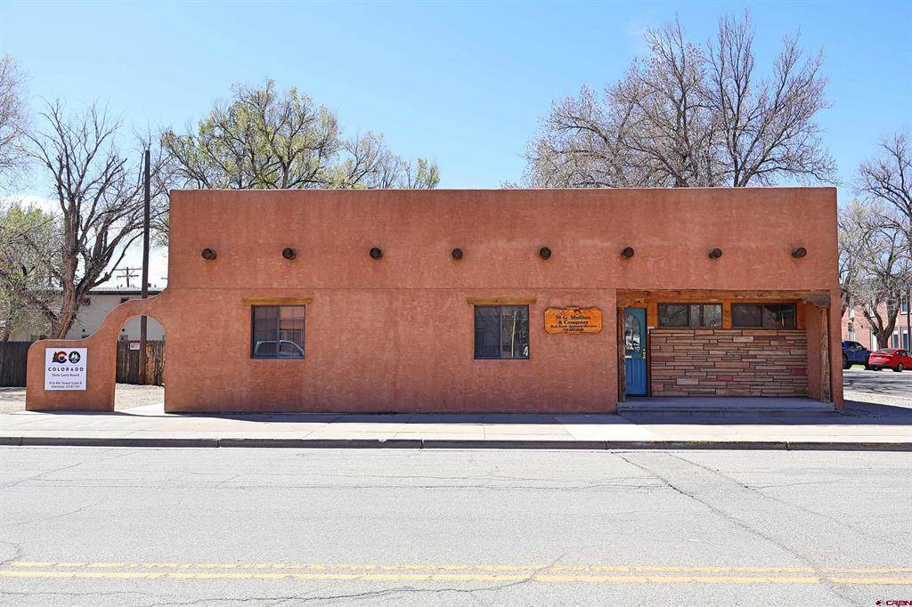 918 4th Street - Photo 1