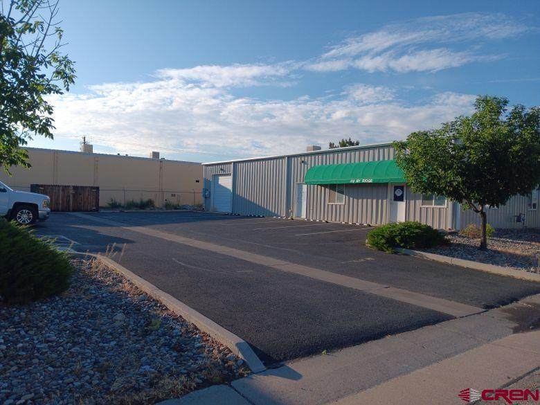 462 Glen Road - Photo 1