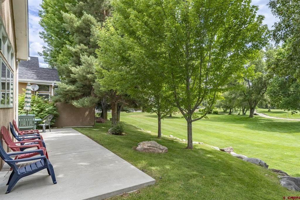 27 Crazy Horse Drive - Photo 1