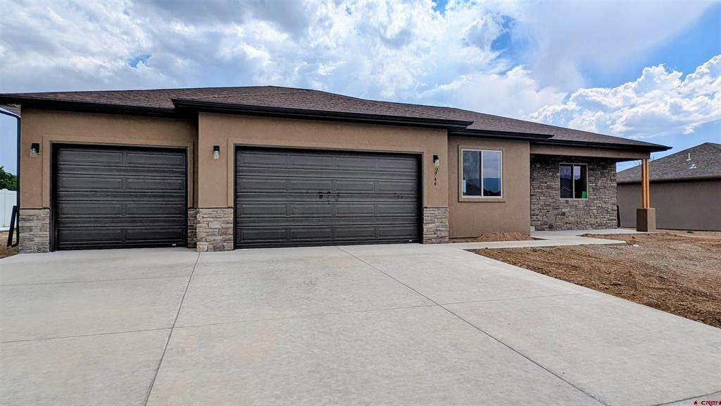 1852 6429 Circle - Photo 1