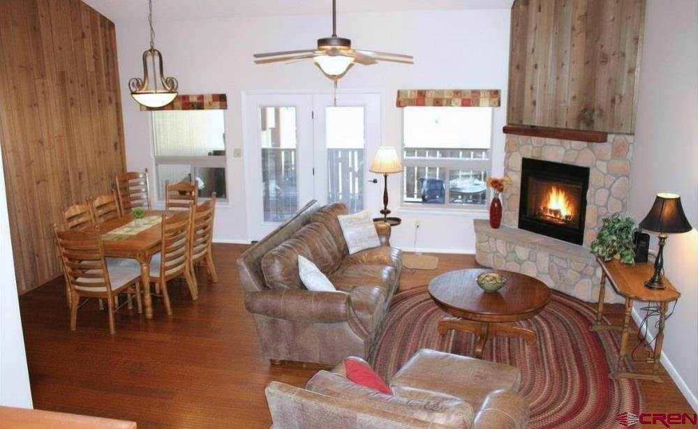 217 Pinon Causeway - Photo 1