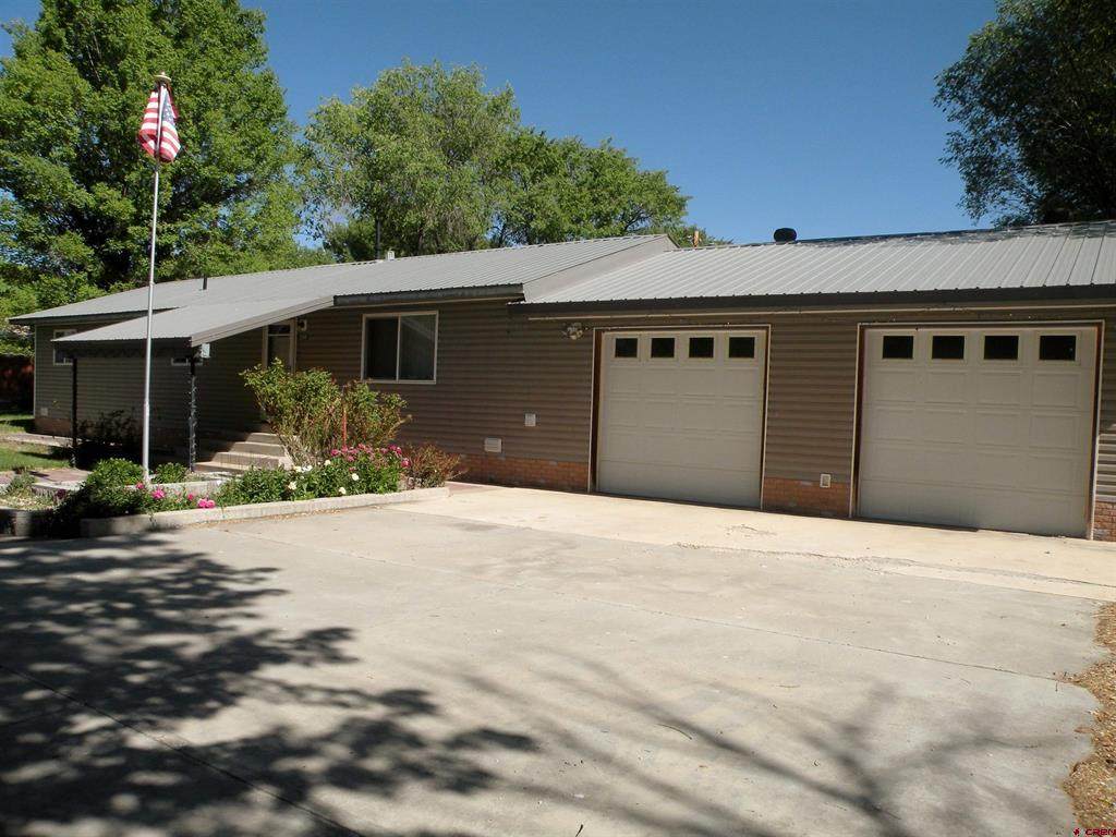 595 6th Avenue - Photo 1
