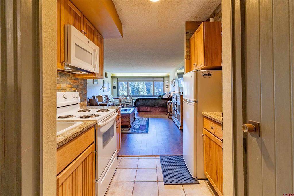 https://bt-photos.global.ssl.fastly.net/cren/orig_boomver_2_831516-2.jpg
