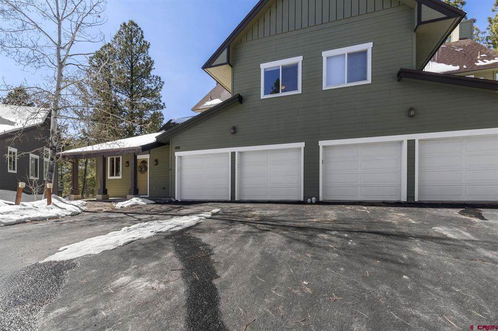 498 Woodbridge Way - Photo 1