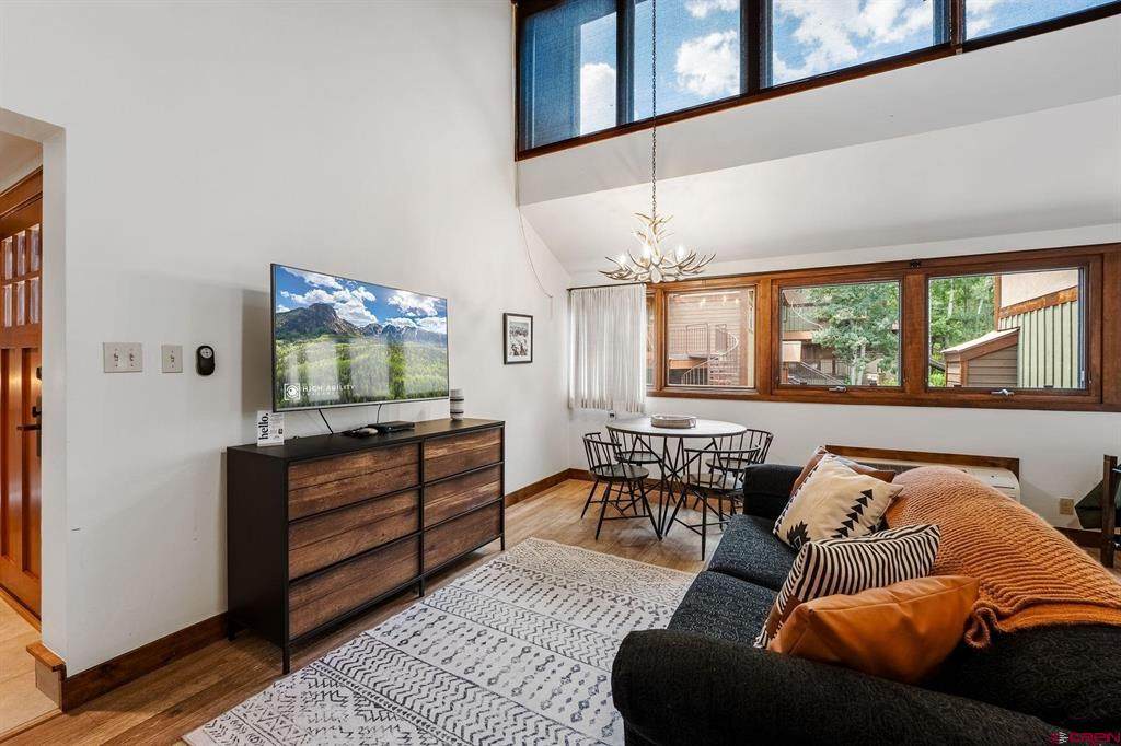 365 Tamarron Drive - Photo 1