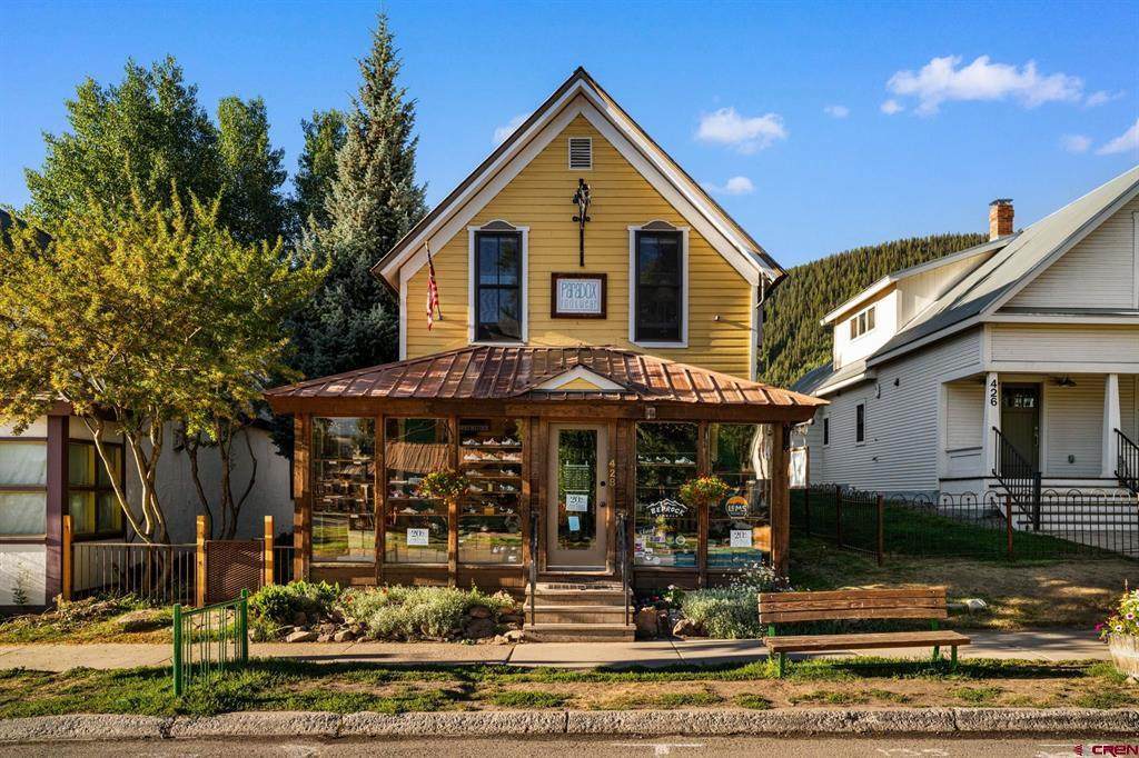 428 Elk Avenue - Photo 1