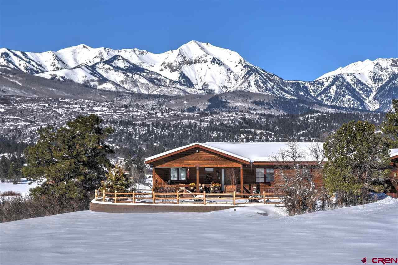 923 Lakeside Drive - Photo 1