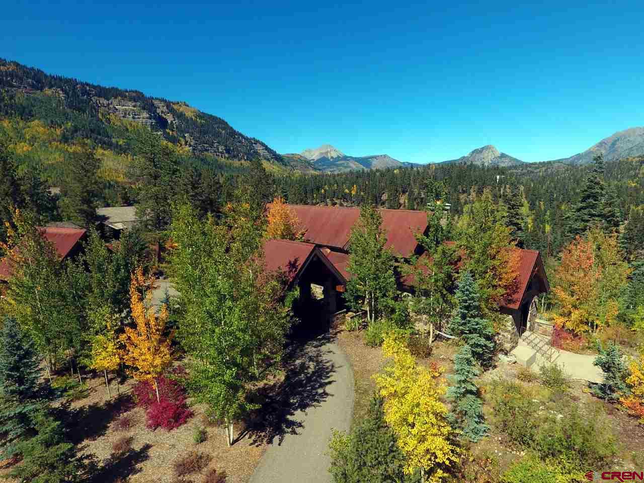 480 Pinnacle View Drive - Photo 1