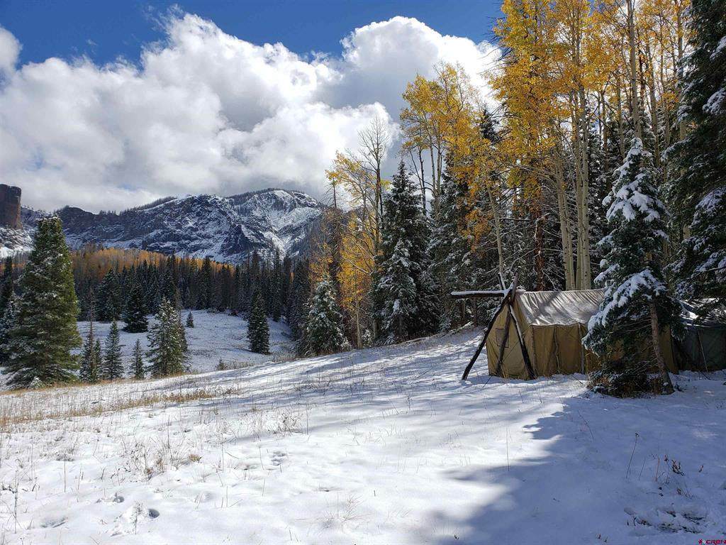 Majestic Outfitters - Photo 1