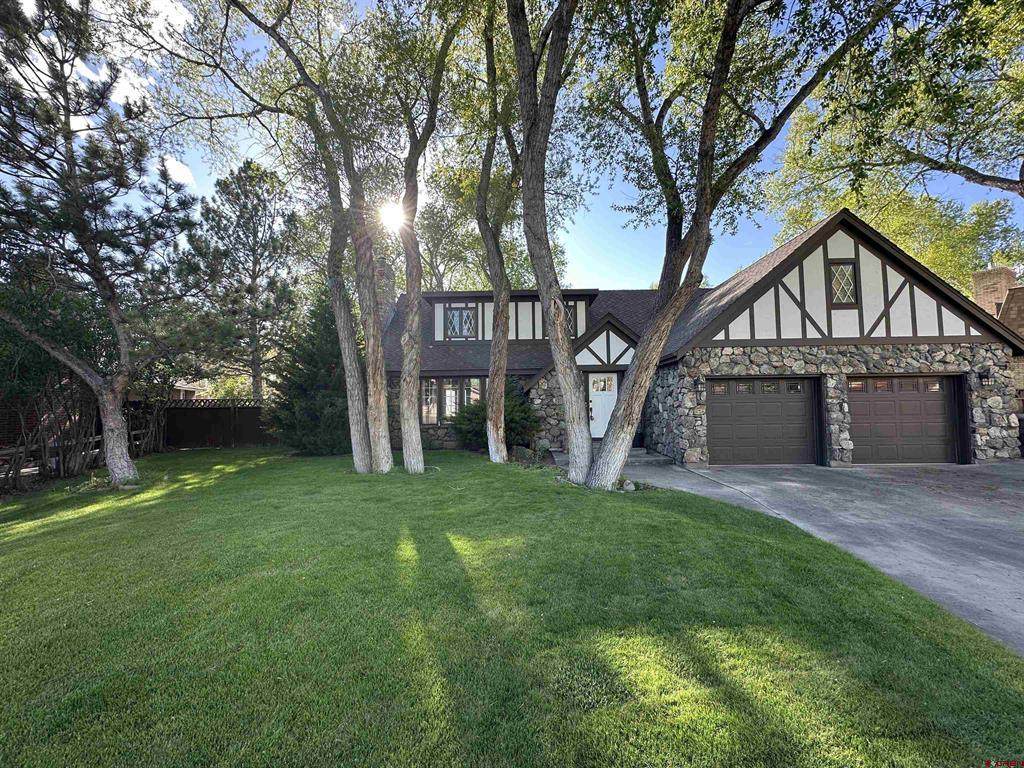 6 Mountain View Place - Photo 1