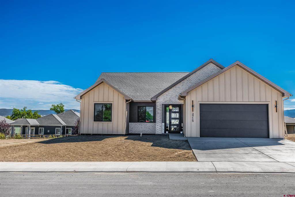 3715 Chestnut Drive - Photo 1