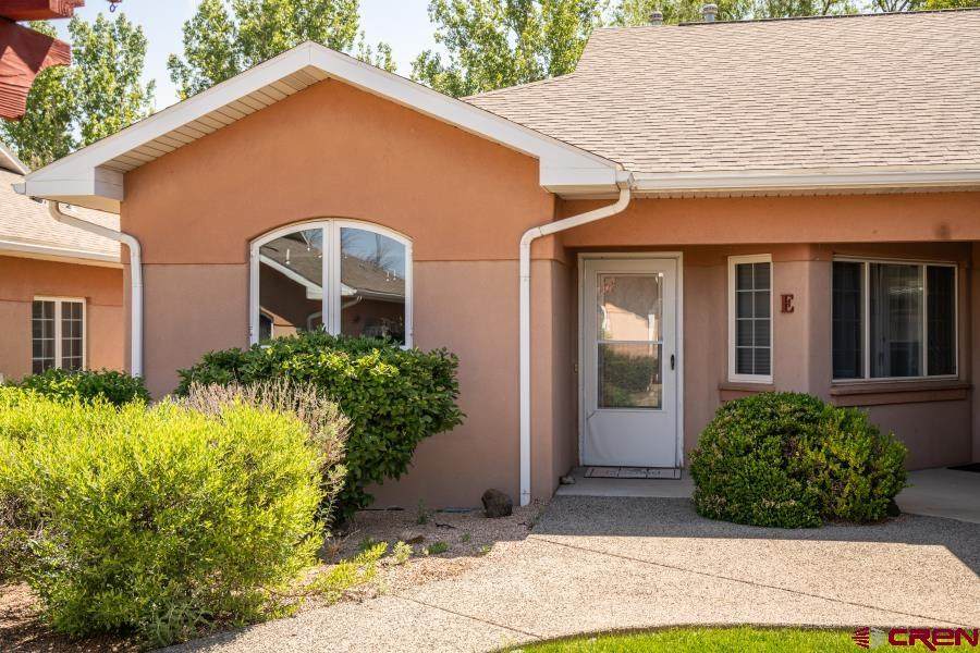 401 Grand Avenue - Photo 1