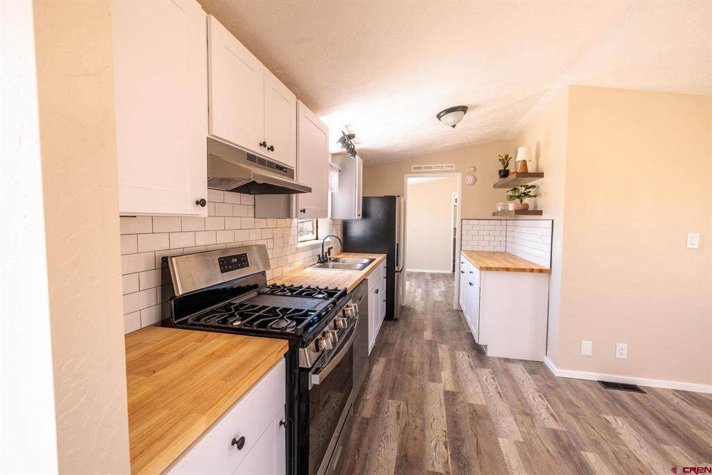 456 Willow - Photo 1