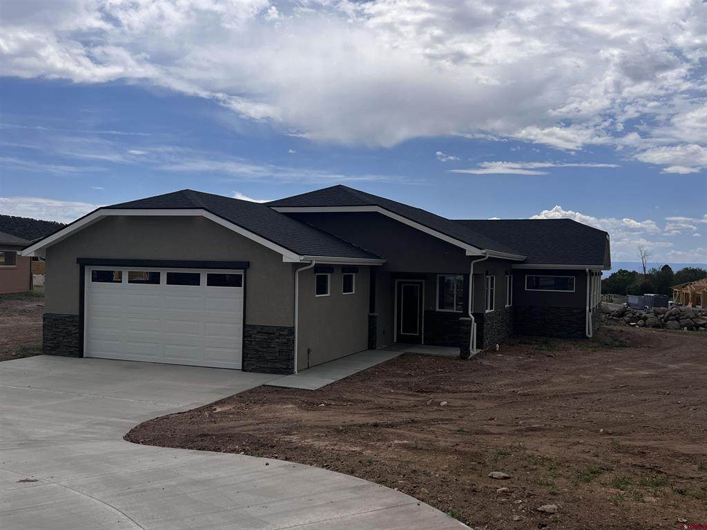 305 Sandstone Court - Photo 1
