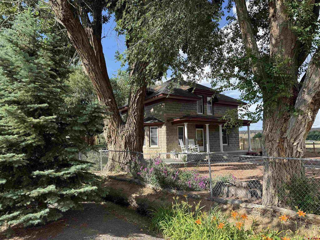 21413 Austin Road - Photo 1