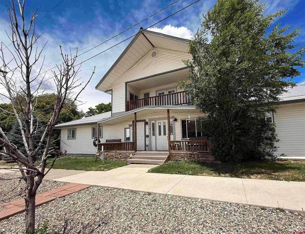 201 Box Elder Avenue - Photo 1