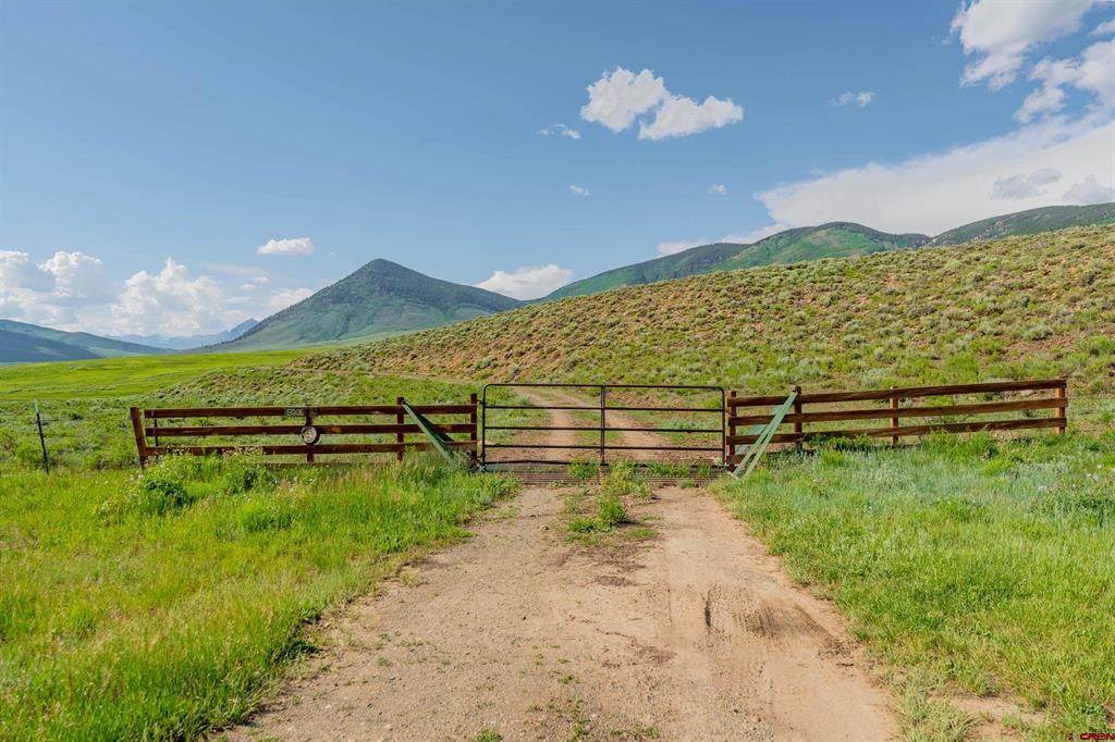 1501 County Road 813 - Photo 1
