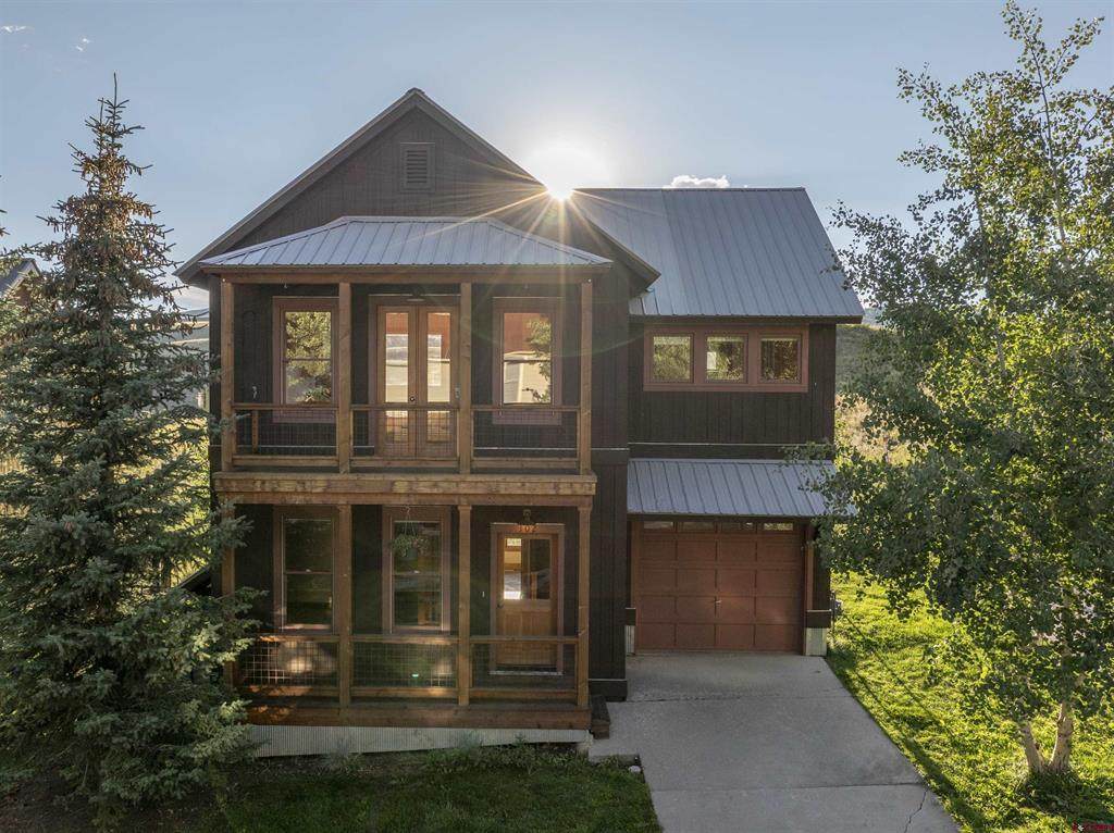 102 Horseshoe Drive - Photo 1