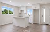 8410 Noble - Photo 3
