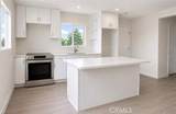 8410 Noble - Photo 5