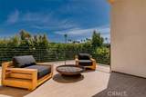 9018 Dorrington Avenue - Photo 41