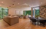 9018 Dorrington Avenue - Photo 7