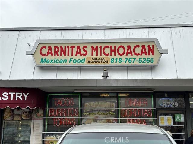 8715 Sunland Boulevard - Photo 1