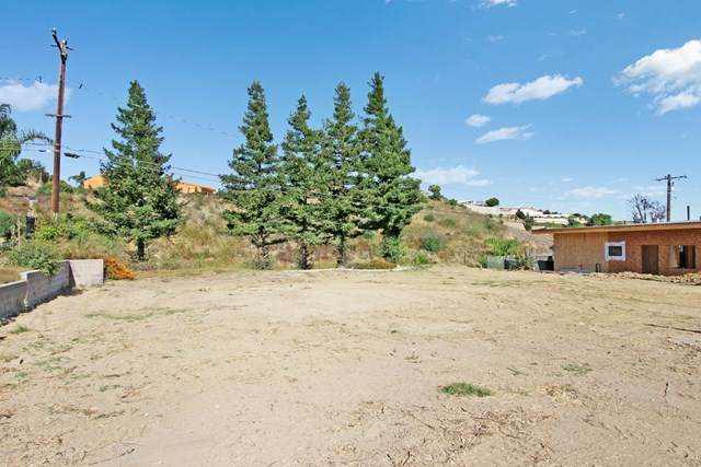 832 Colina - Photo 1