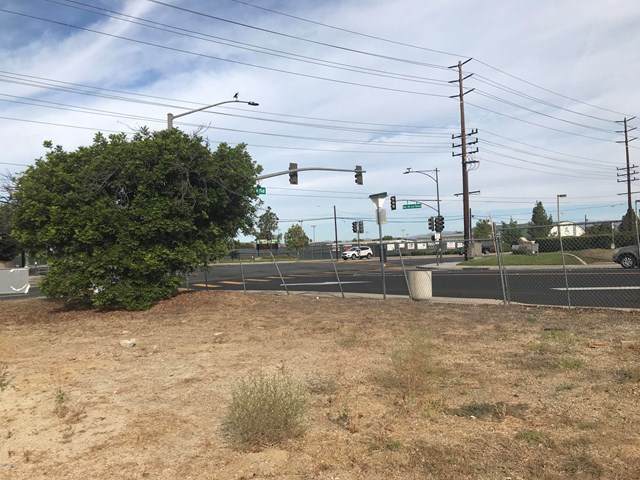 2198 Moorpark Road - Photo 1