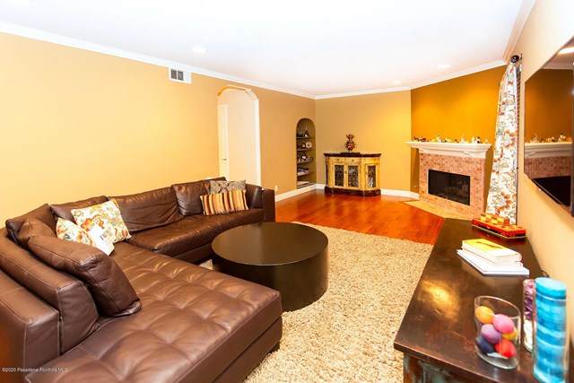 618 Howard Street - Photo 1