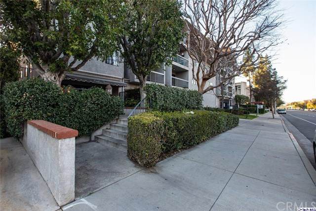 5339 Lindley Avenue - Photo 1
