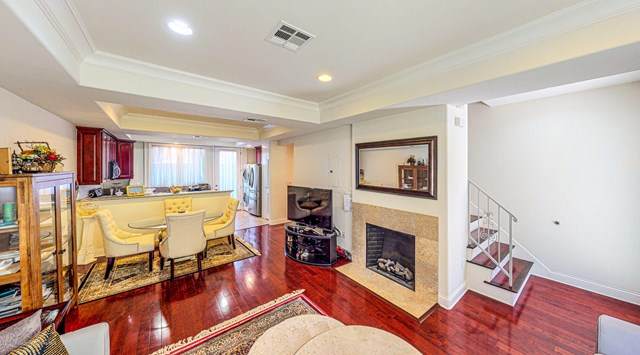 1020 Marengo Avenue - Photo 1