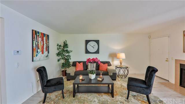 18408 Hatteras Street - Photo 1