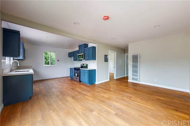 4418 Huntington Drive - Photo 1