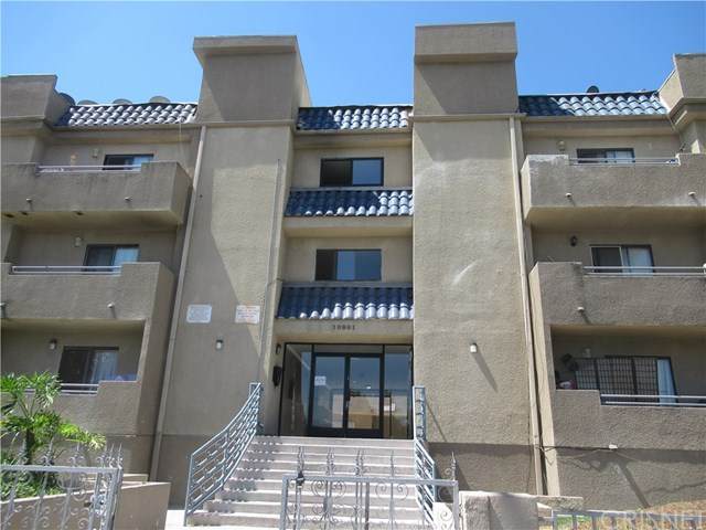 10901 Laurel Canyon Boulevard - Photo 1