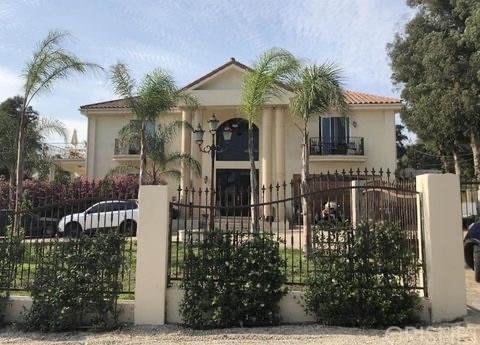 489 Avocado Place - Photo 1
