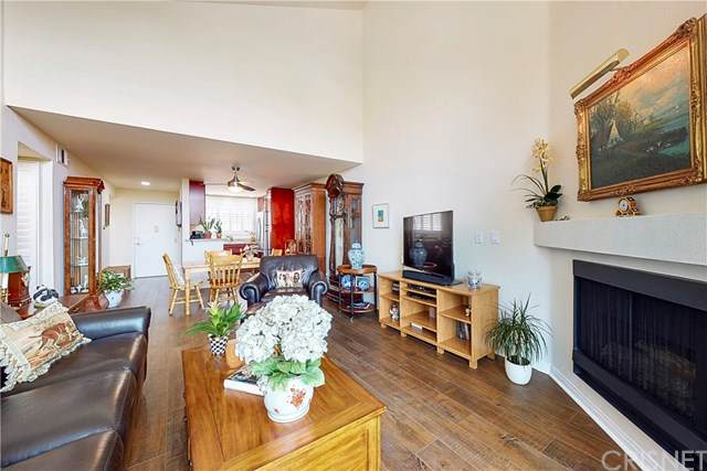 5530 Owensmouth Avenue - Photo 1