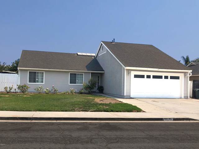 1380 Waterford Lane - Photo 1