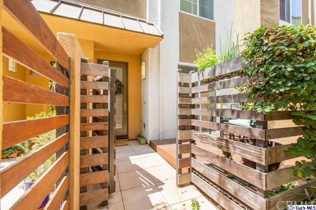 1548 Artesia - Photo 1
