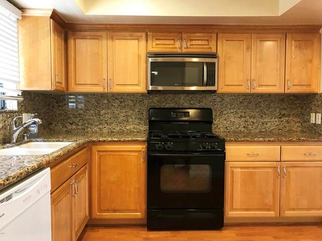506 Kenwood Street - Photo 1