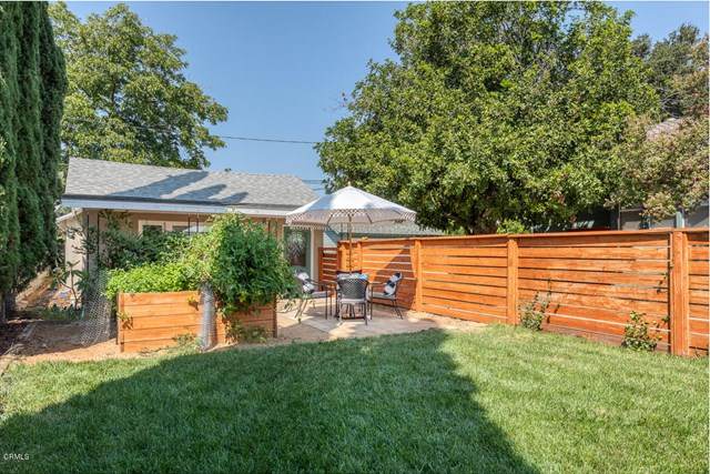 321 California Avenue - Photo 1