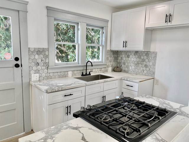 656 Poli Street - Photo 1