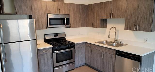 4906 Rosewood Avenue - Photo 1